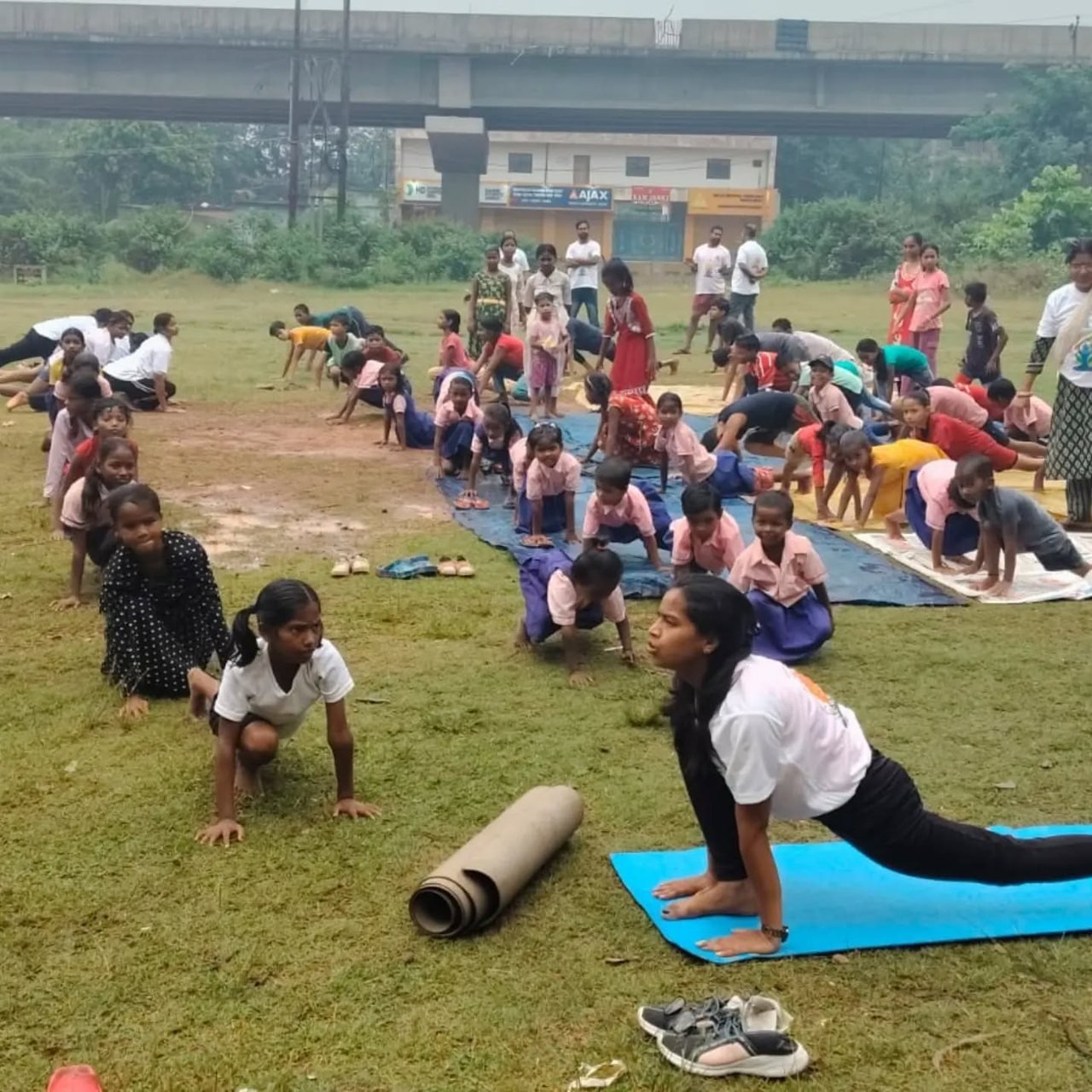 Sports & yoga activity with the community